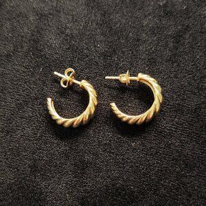 Mejuri Croissant Earrings